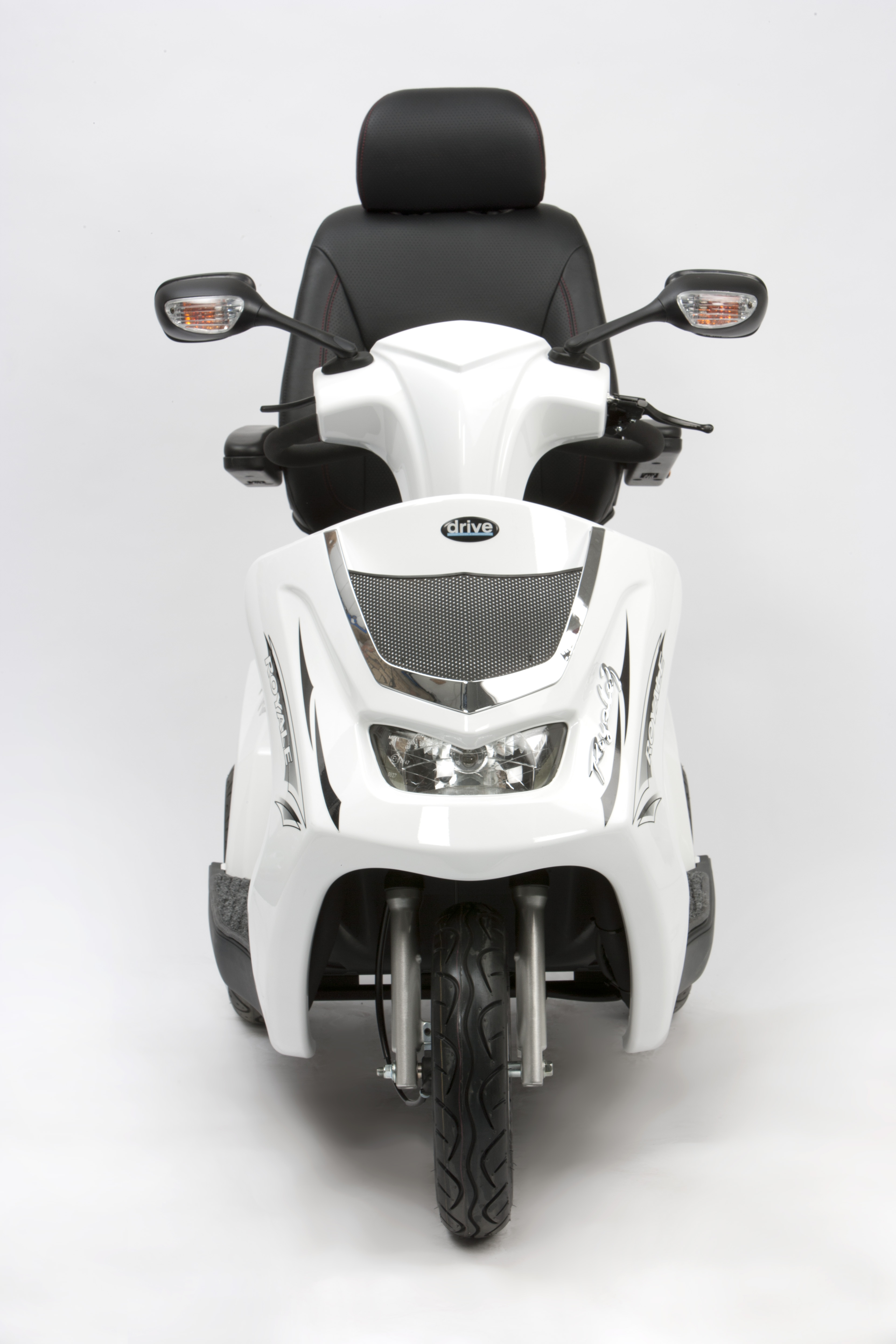 Picture of Royale 3 Scooter - White