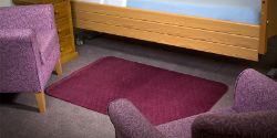 Picture of Aurorra Floorpad (90cm x 135cm) - Maroon